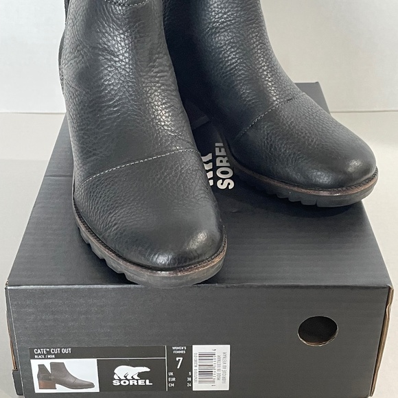 Sorel Ankle Boots - Picture 10 of 10